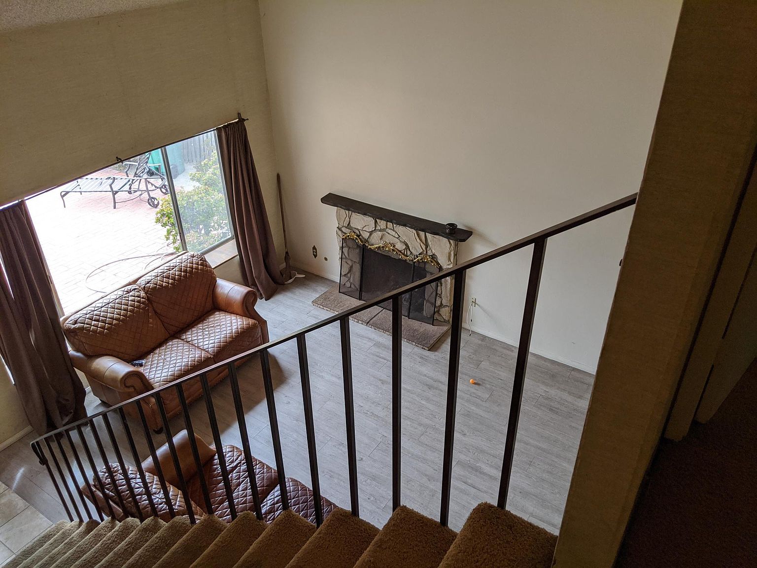 4280 Rous St photo 3