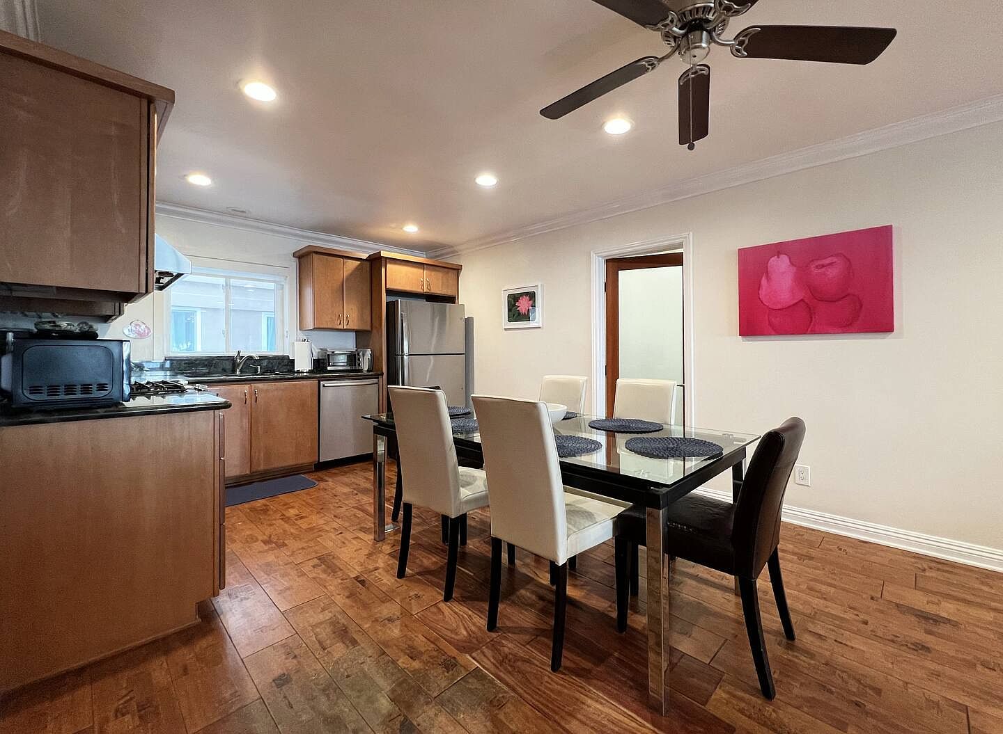 1039 Coast Blvd photo 4