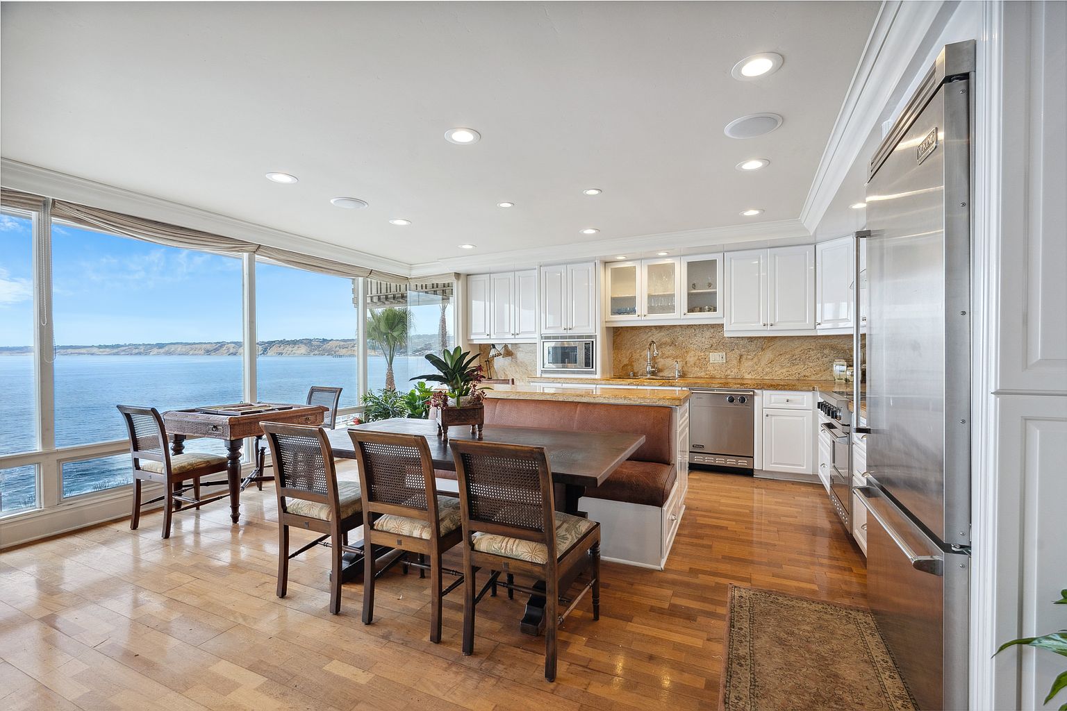 1219 Coast Blvd photo 4