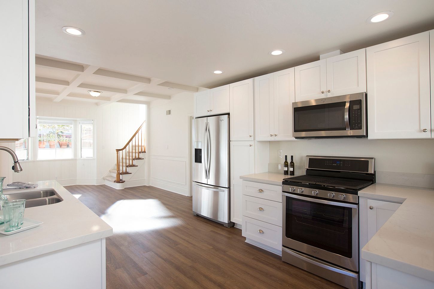 1344 Torrey Pines Rd photo 3