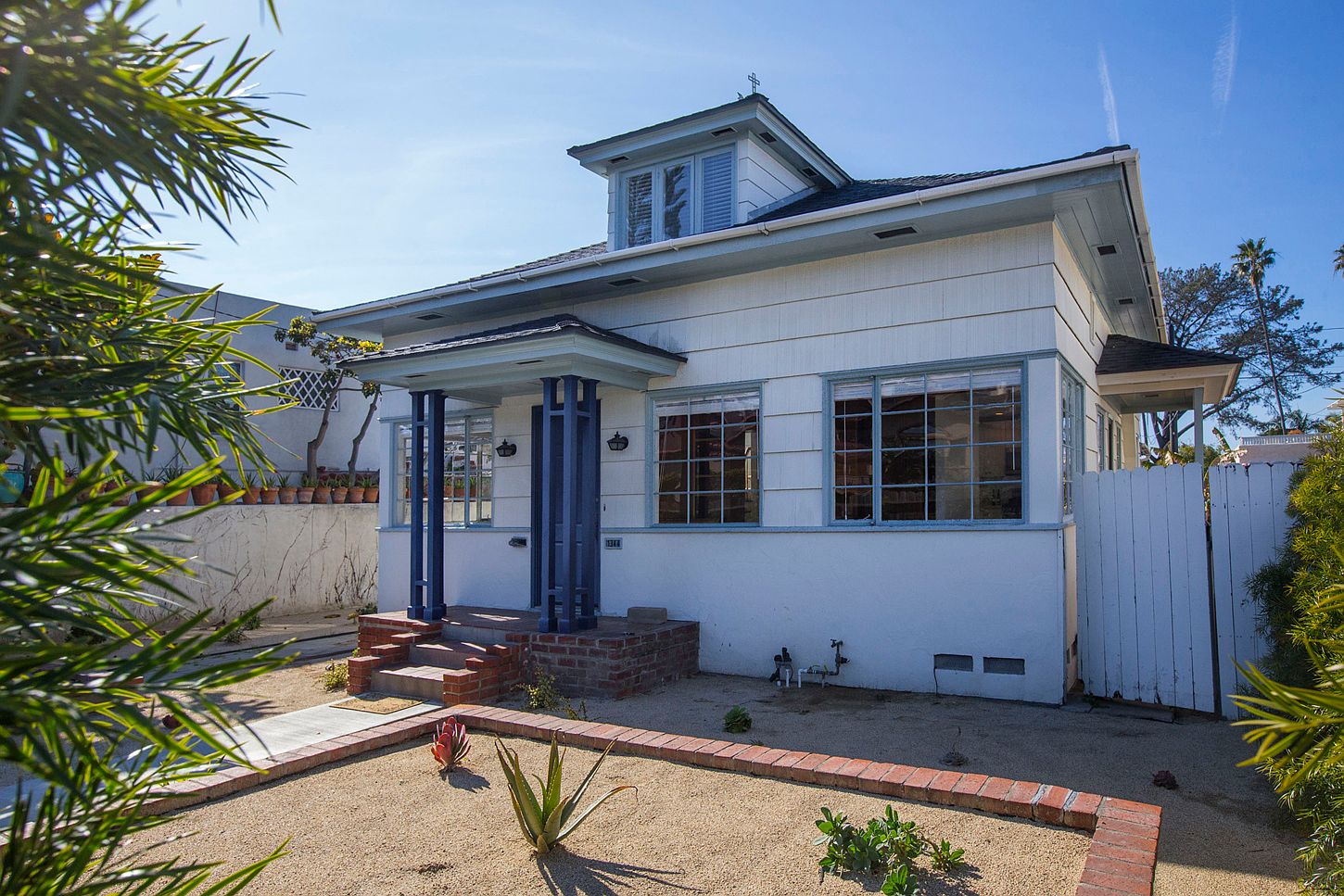 1344 Torrey Pines Rd photo 4