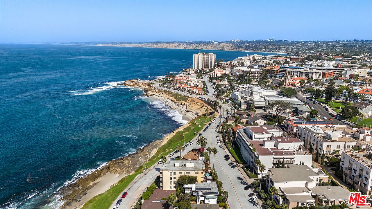 457 Coast Blvd photo 5