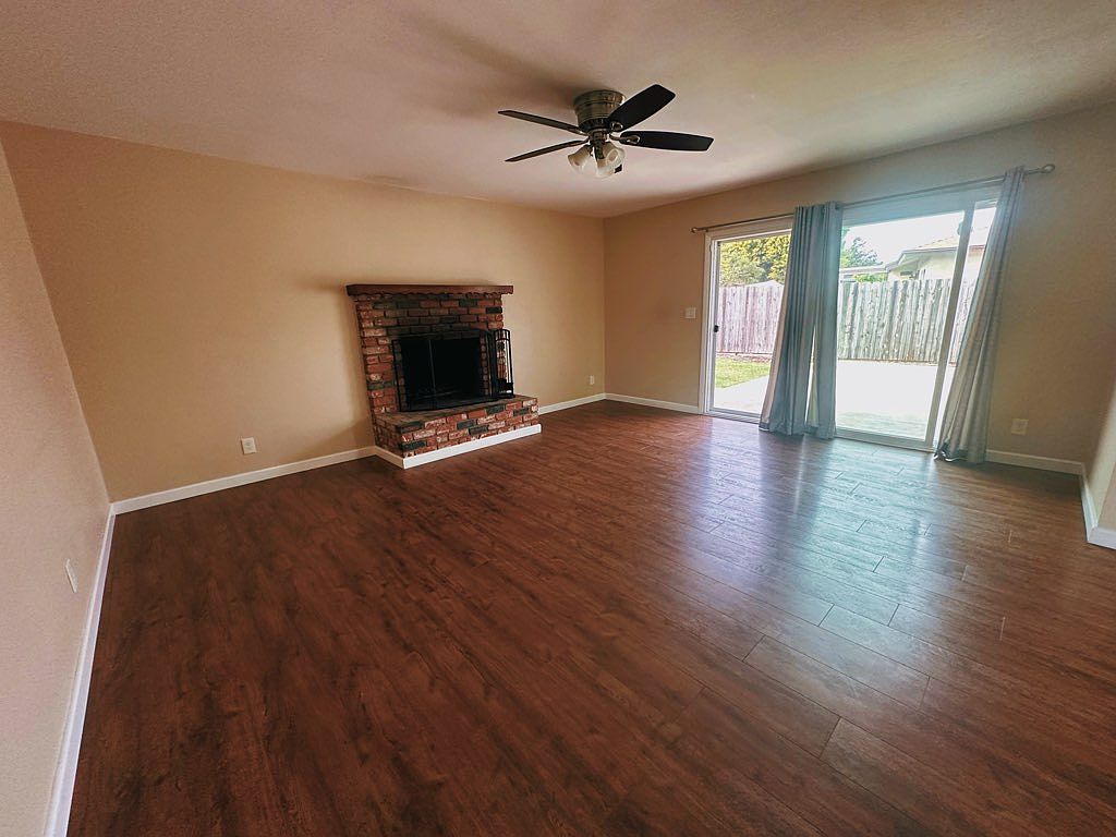 5220 Limerick Ave photo 3
