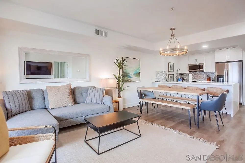 5726 La Jolla Blvd photo 4