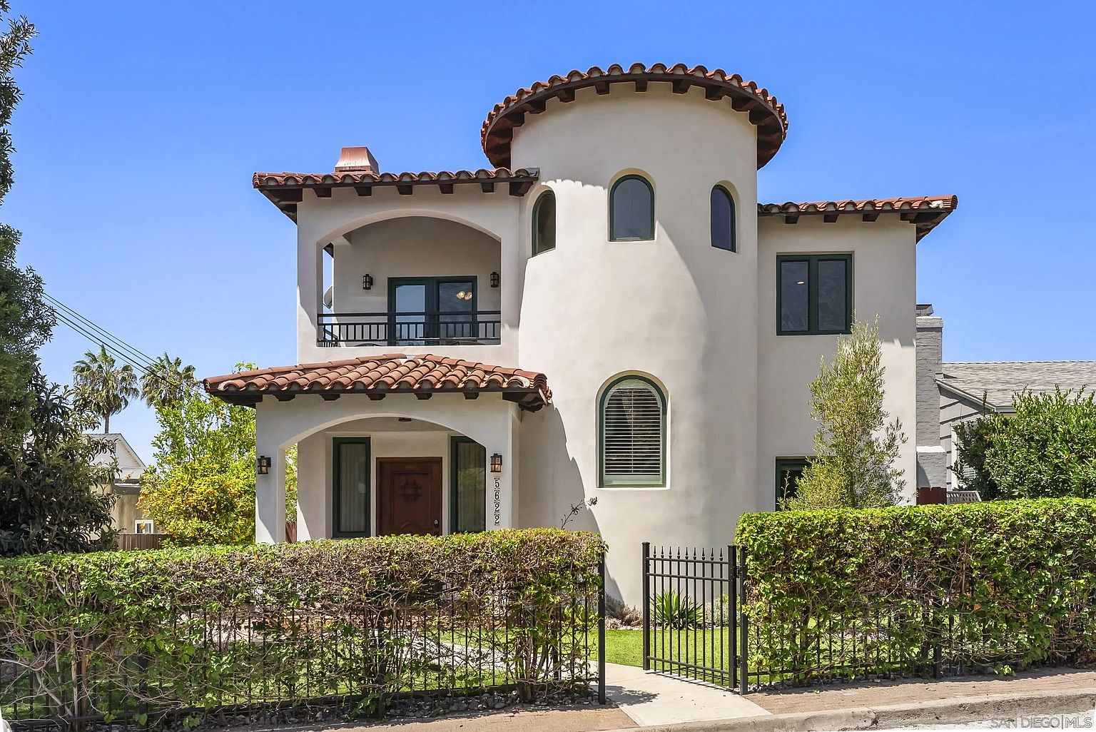 5622 Taft Ave