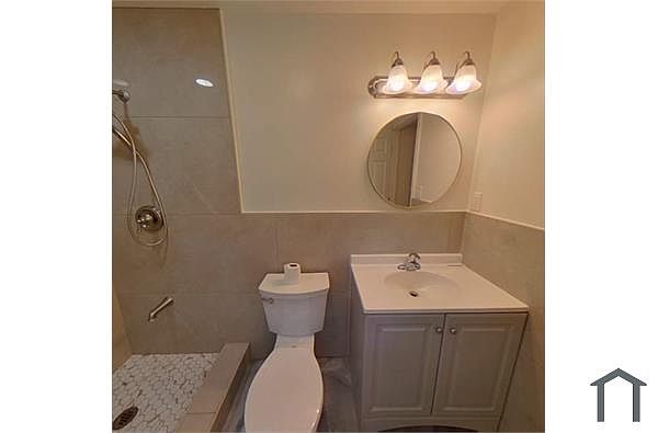 4909 Almayo Ct photo 5