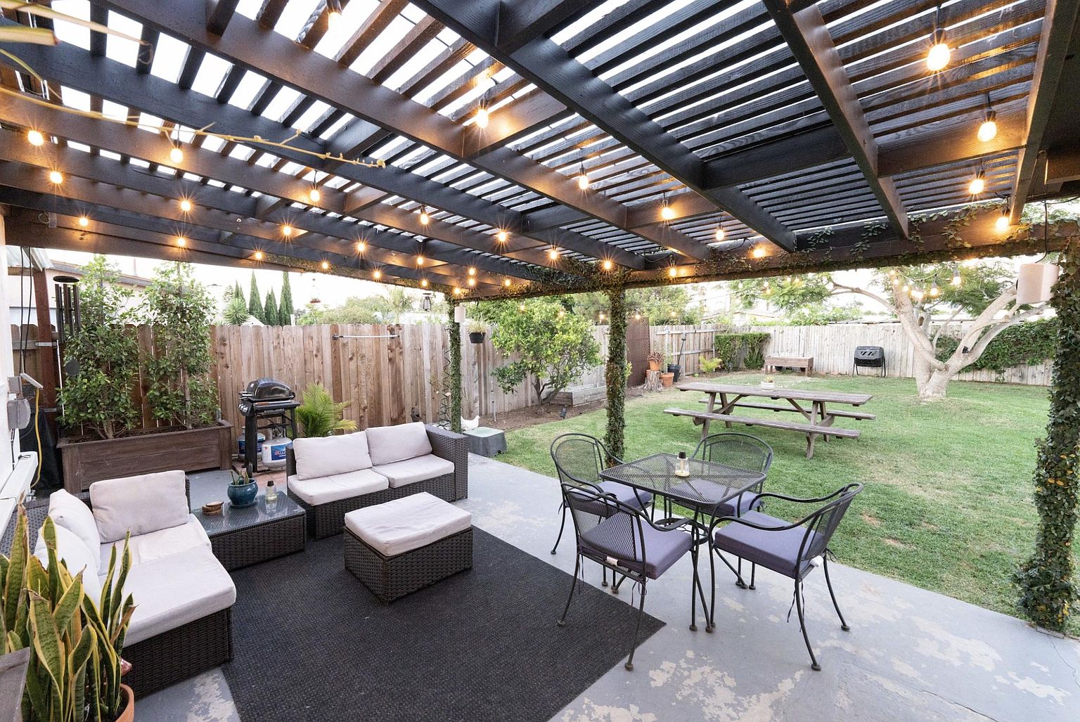 4845 Longford St photo 2