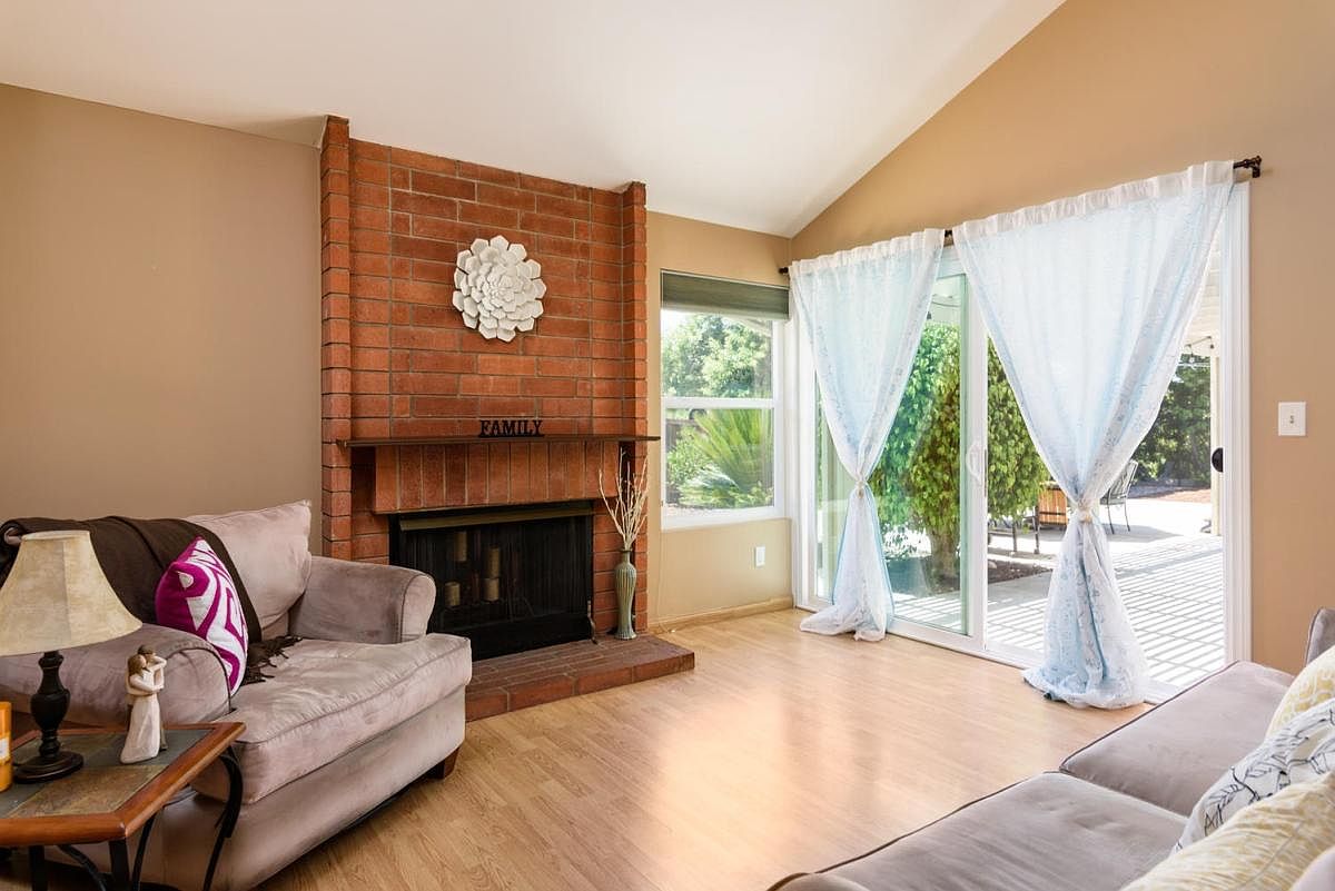 6555 Royal Gorge Ct photo 4