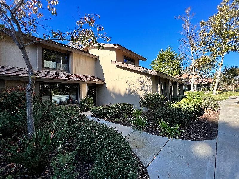 10270 Melojo Ln photo 3