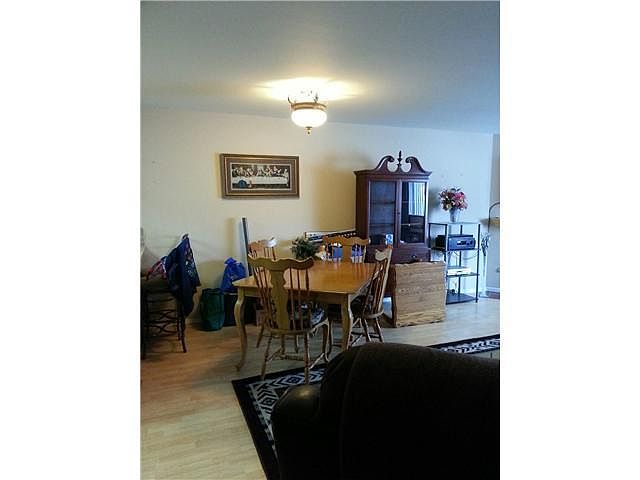 9885 Caspi Gardens Dr photo 2