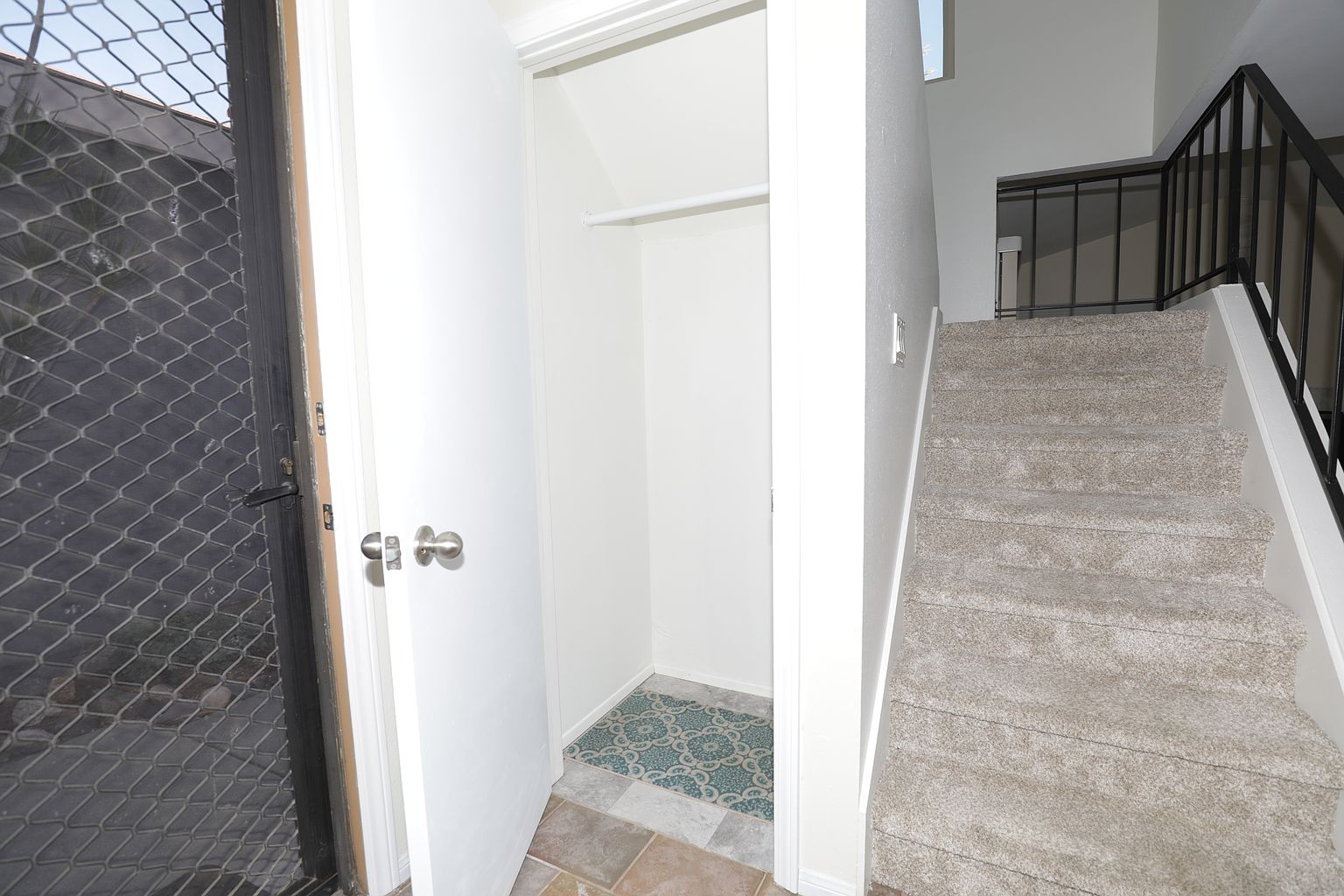 9509 Jim Ln photo 3