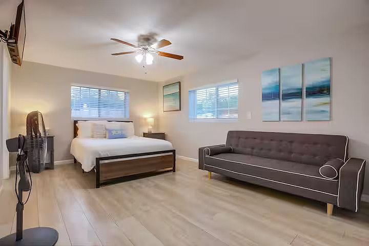 8306 Fanita Dr photo 4