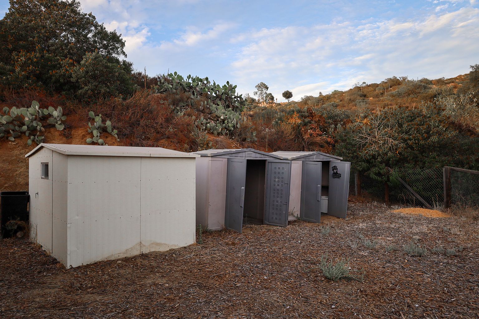 15648 Broad Oaks Rd photo 3