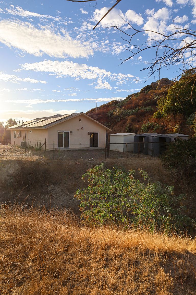 15648 Broad Oaks Rd photo 2