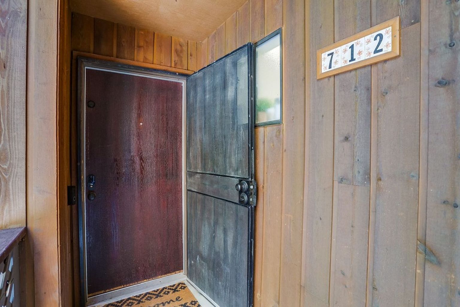 2157 Arnold Way photo 4