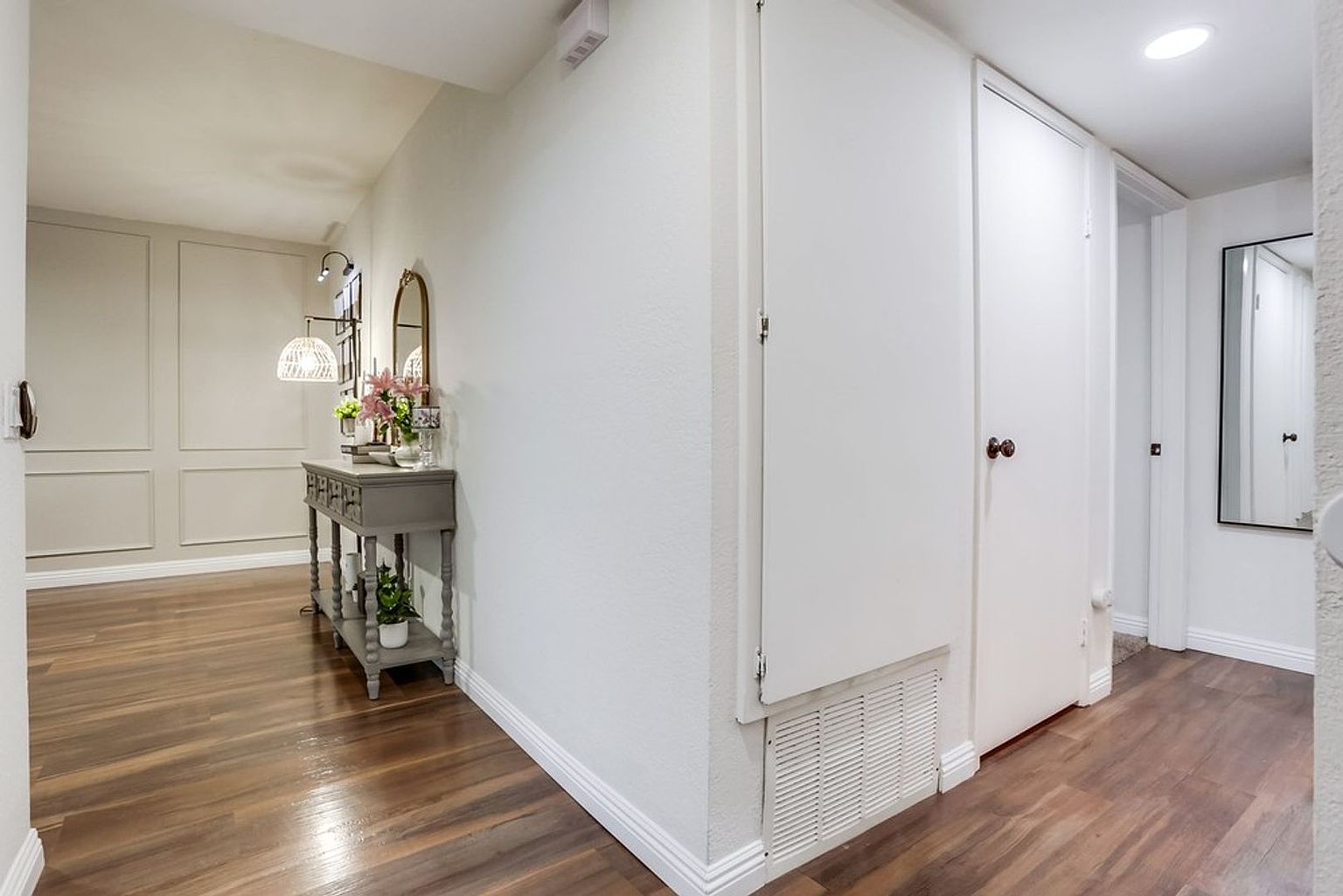 2157 Arnold Way photo 5