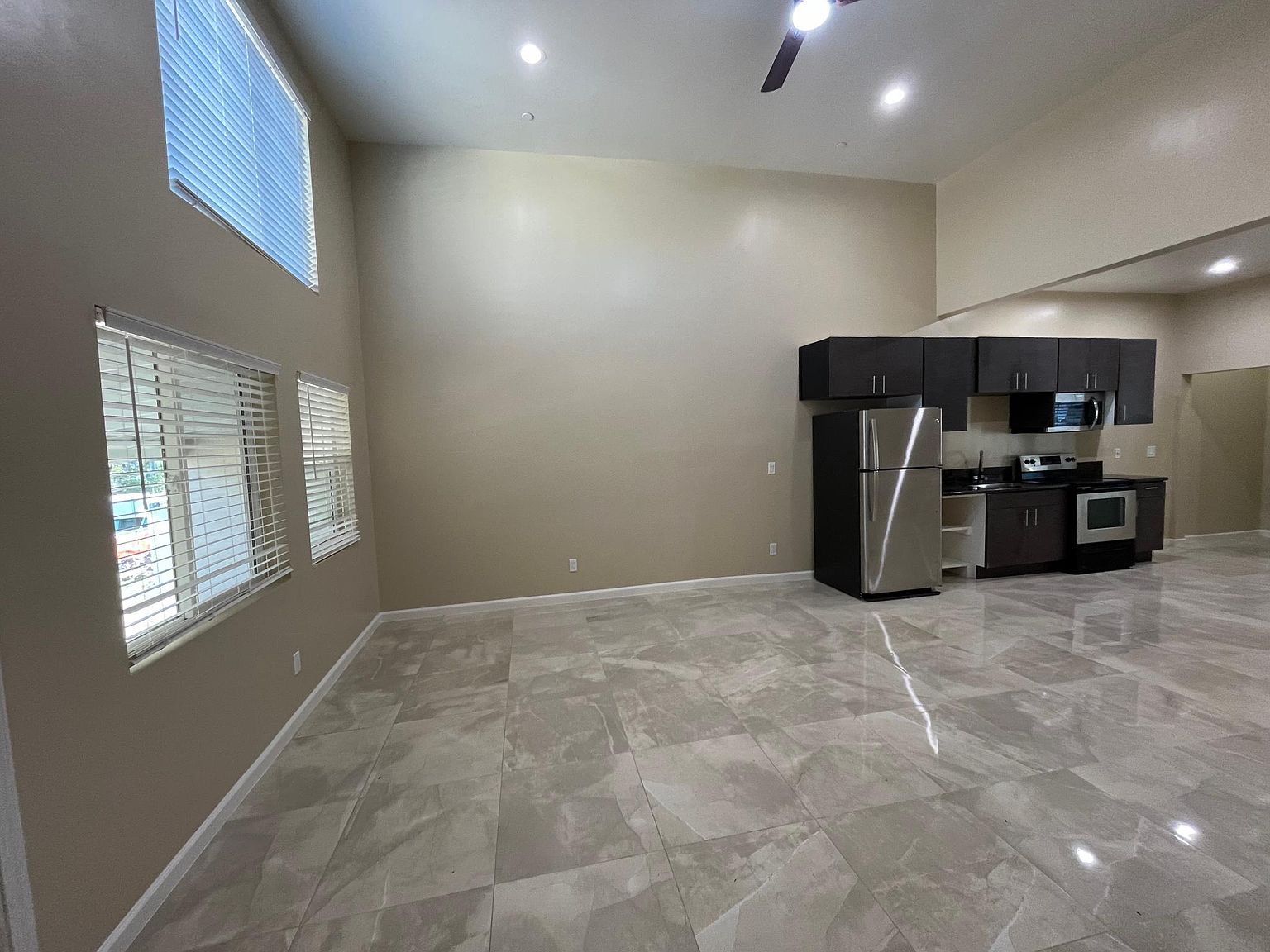 2739 Eltinge Dr photo 5