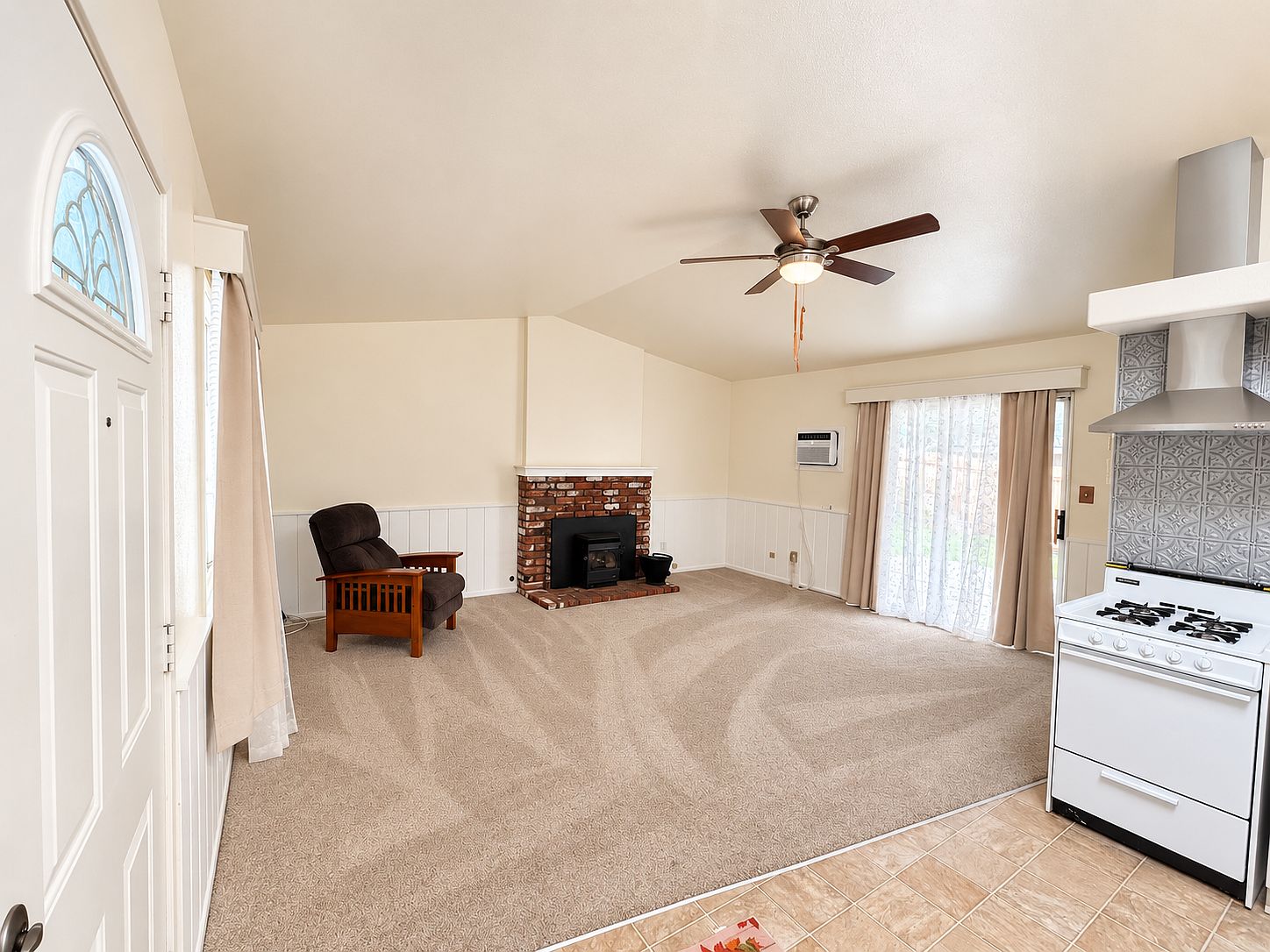 9527 Pilawee Wee Ln photo 3