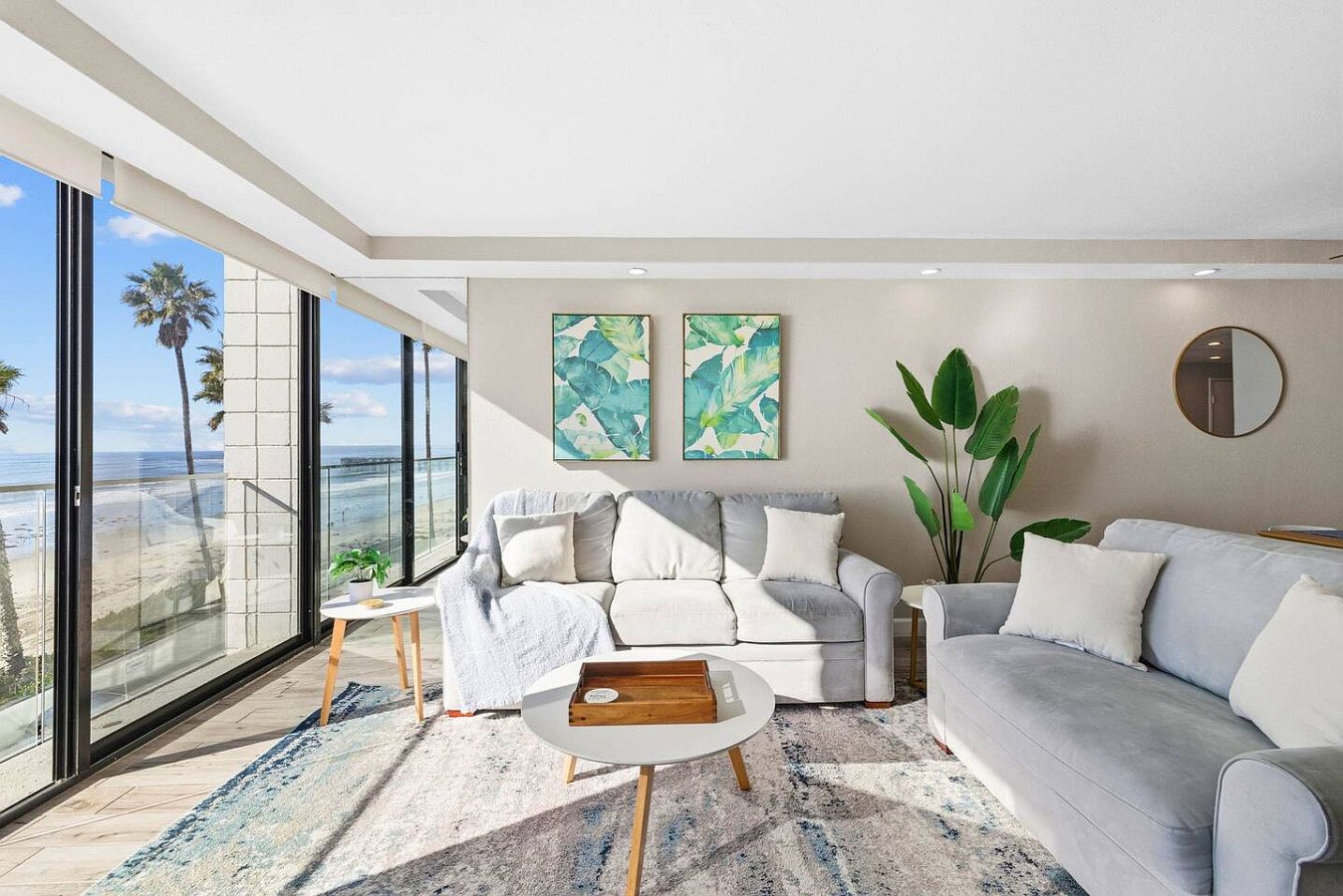 Beautifully Maintained 1-bedroom, 1-bath Condo Featuring An Open Floor Plan And Breathtaking Panoram photo 5
