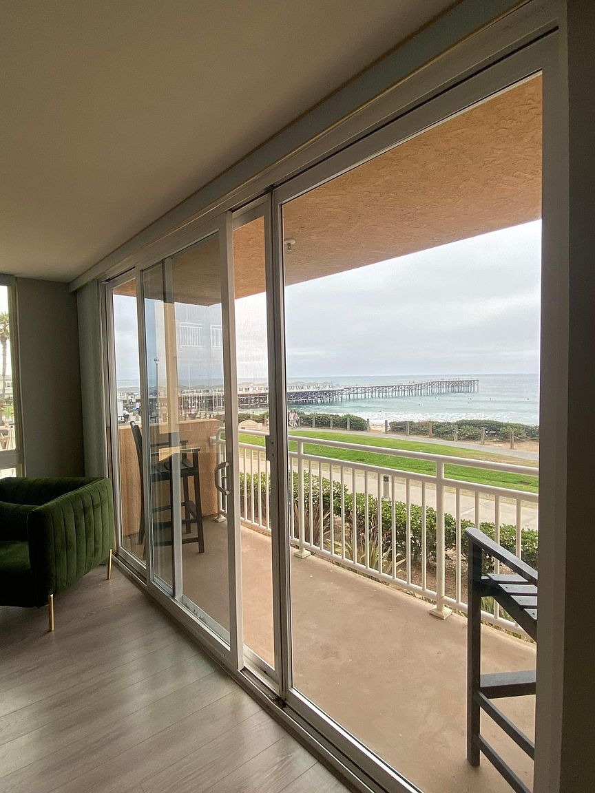 4627 Ocean Blvd photo 4