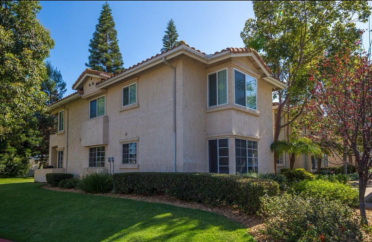 4850 Bella Pacific Row photo 4