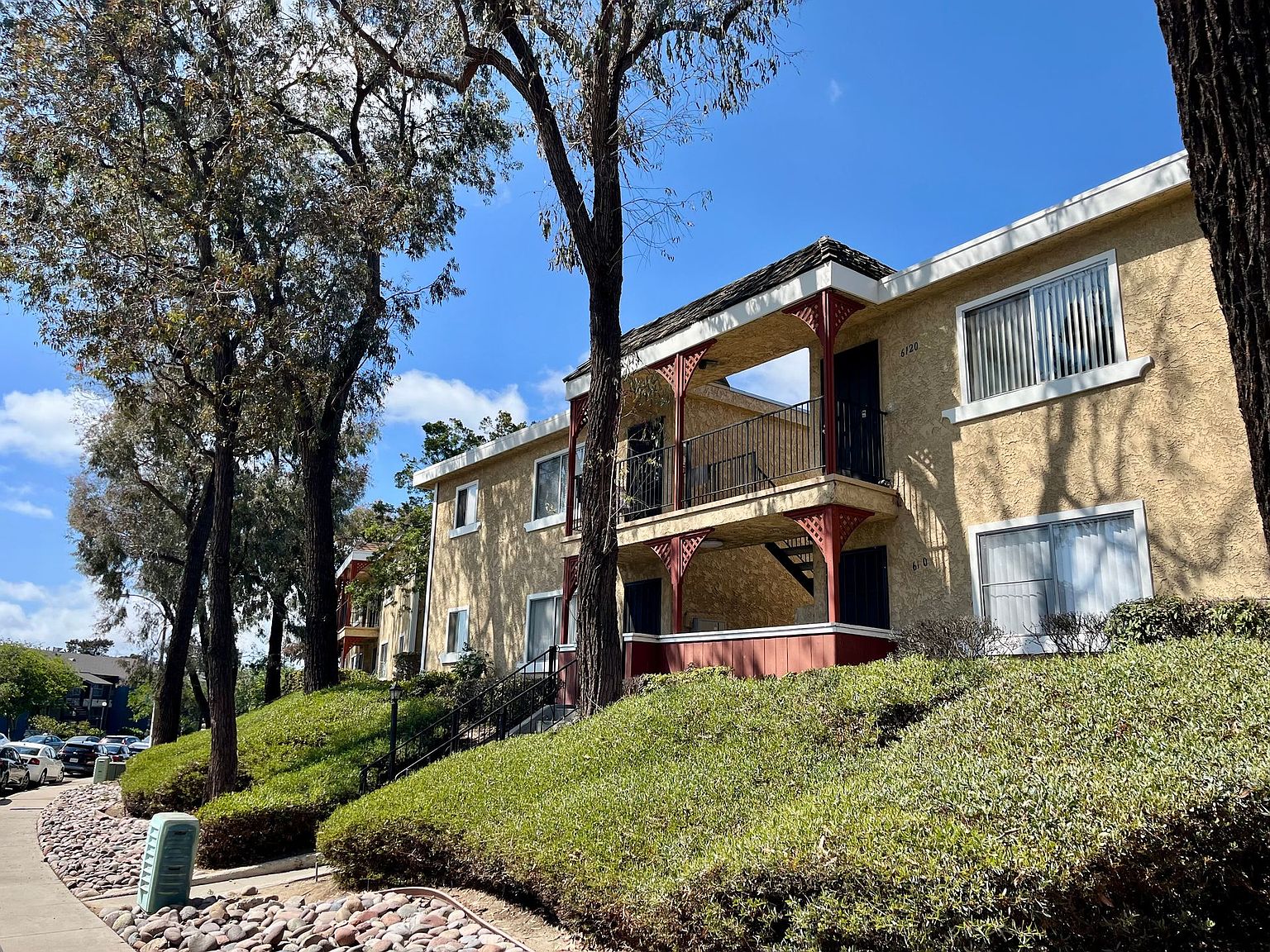 6080 Mount Aguilar Dr photo 2