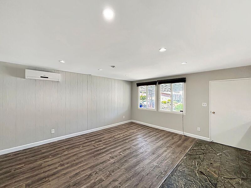 3477 Aveley Pl photo 5