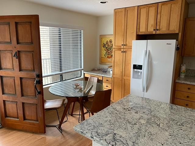 1278 Pacific Beach Dr photo 2