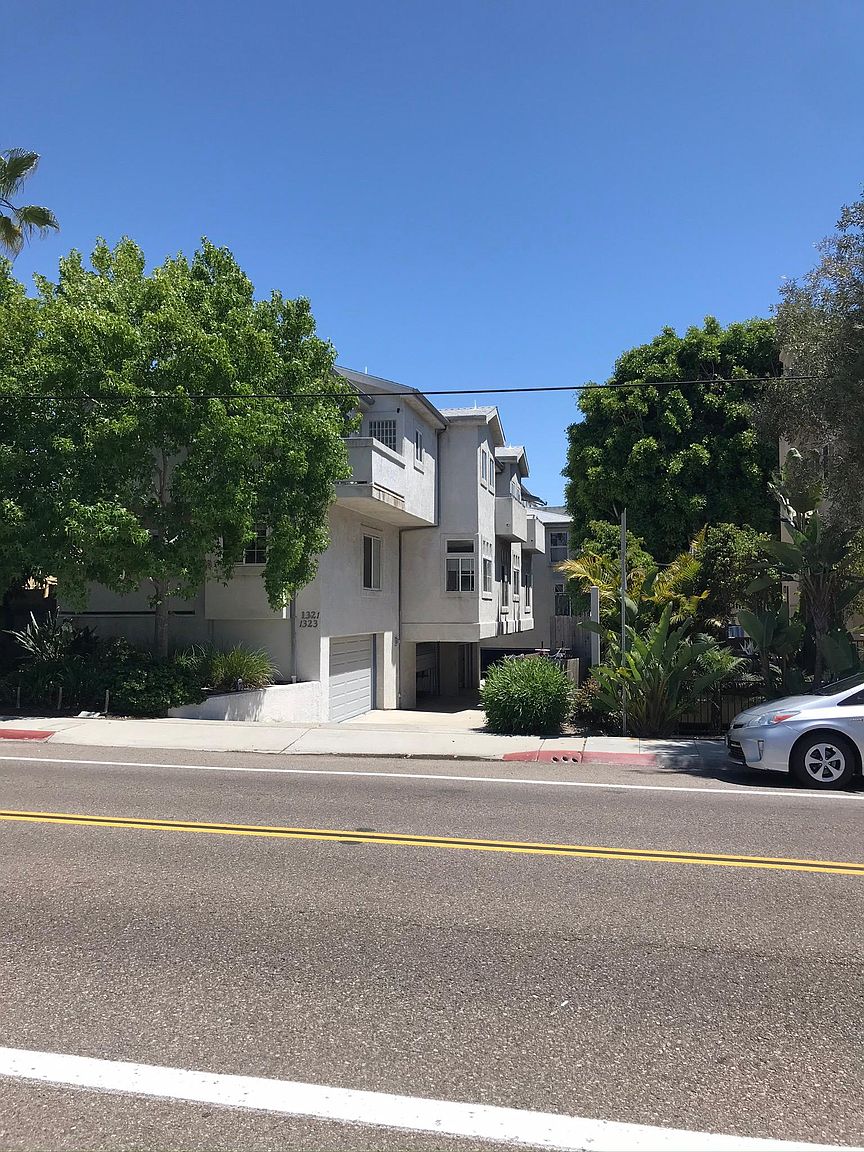 1321 Pacific Beach Dr photo 4