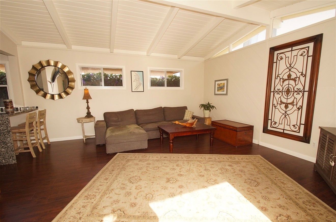 2711 Magnolia Ave photo 3