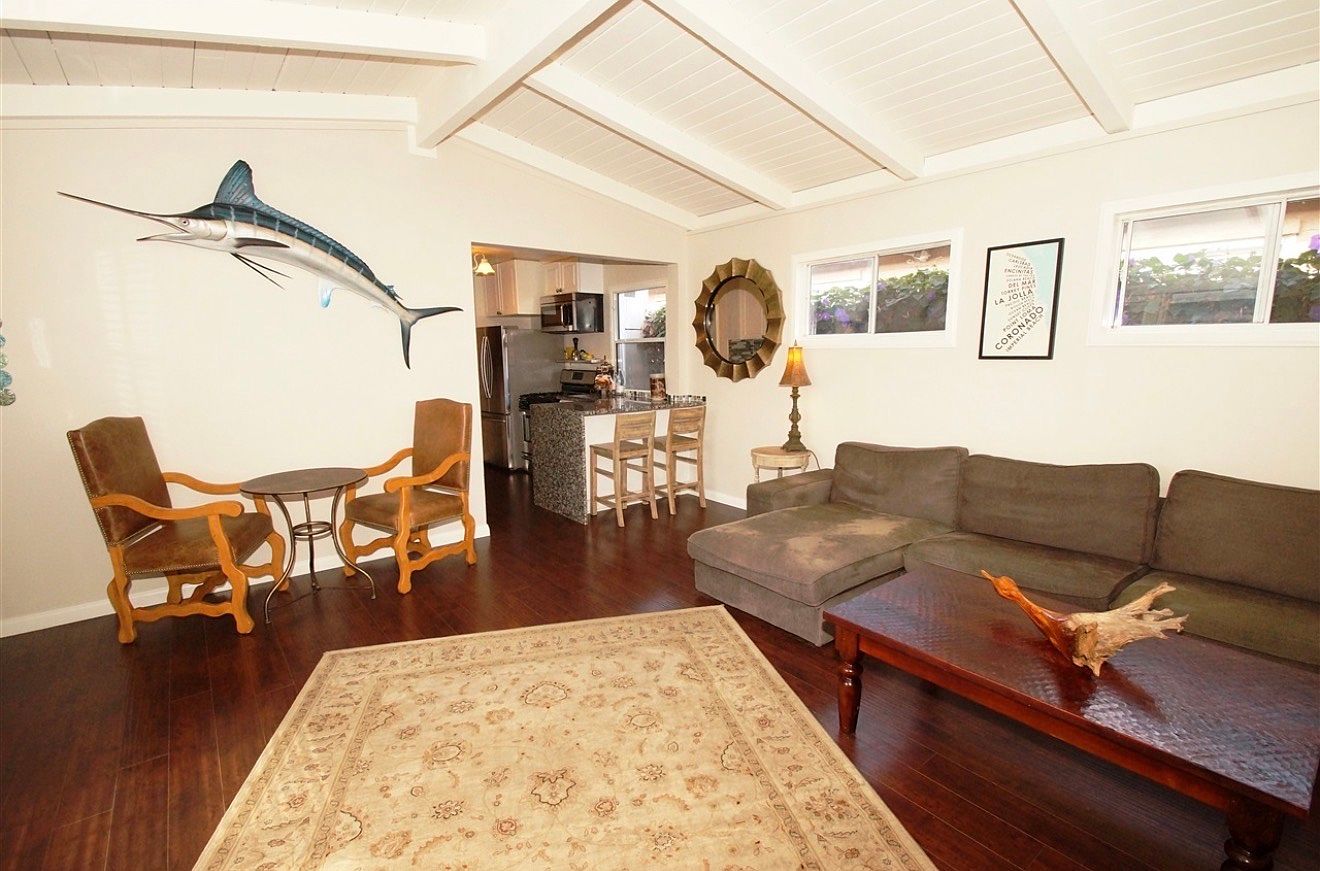 2711 Magnolia Ave photo 4