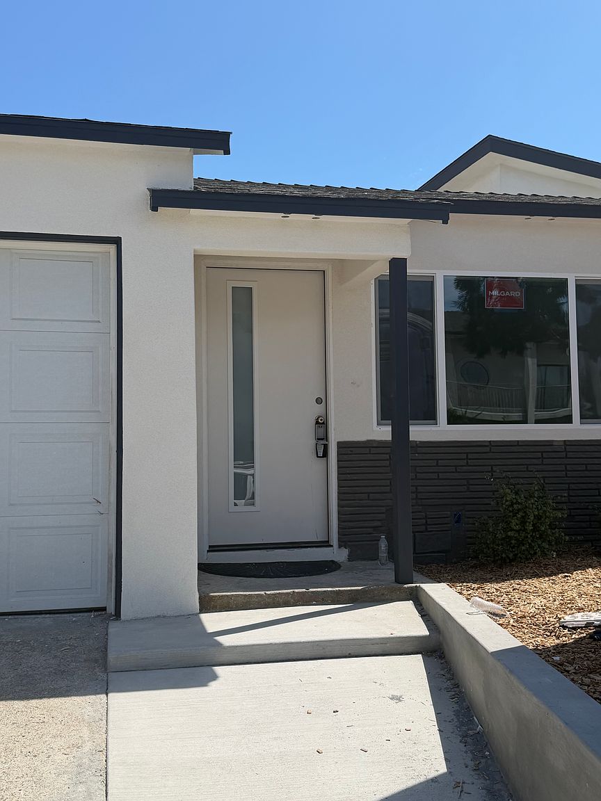 3835 Baker St photo 5