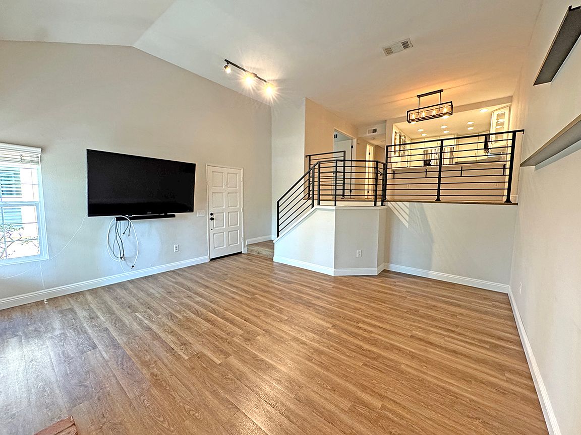 3103 Old Bridgeport Way photo 5