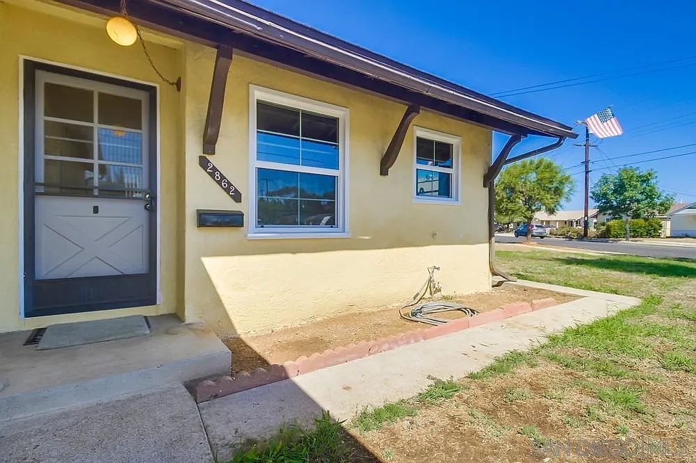2862 Mimika Pl photo 5