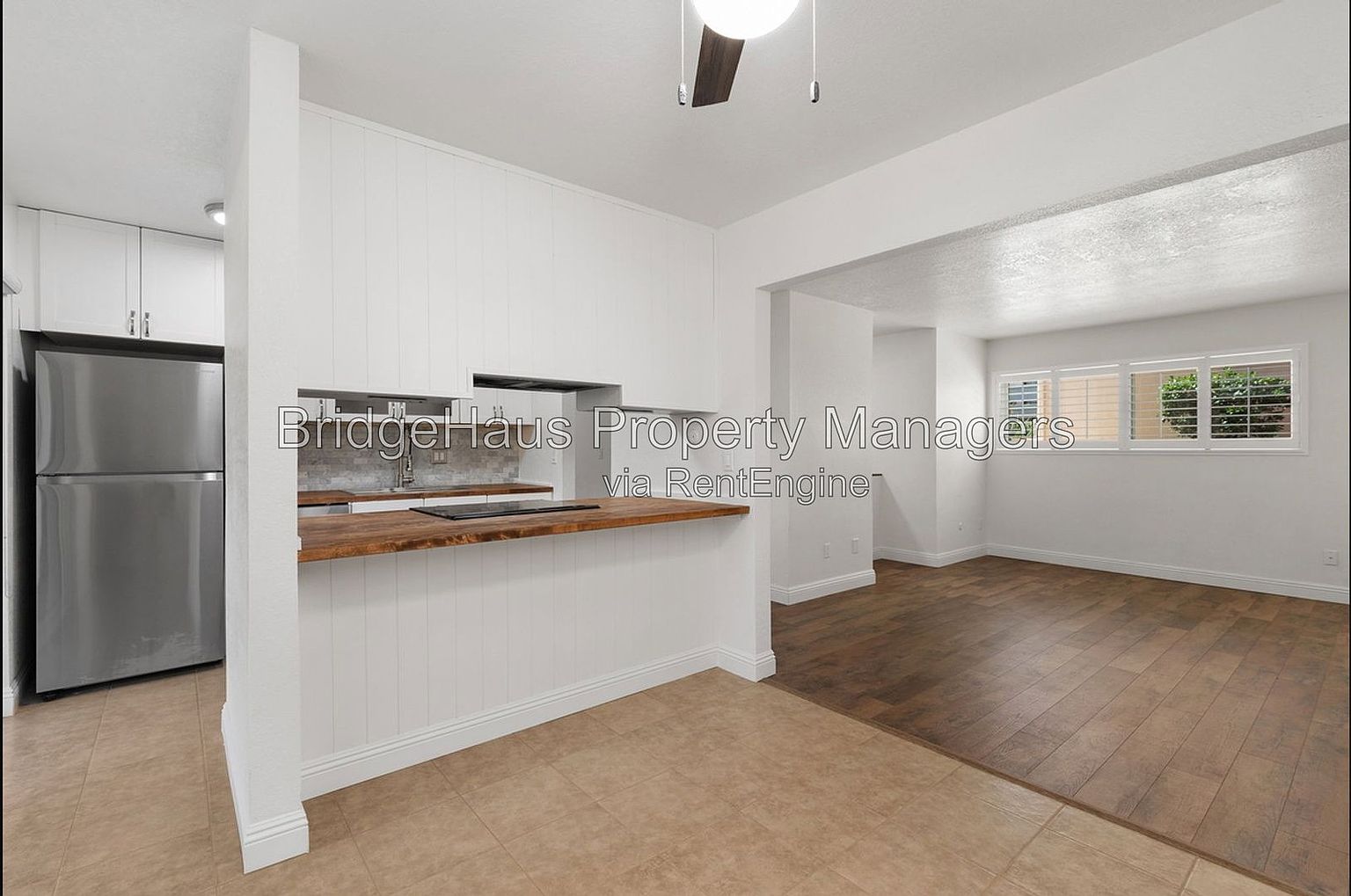 3230 Ashford St photo 4