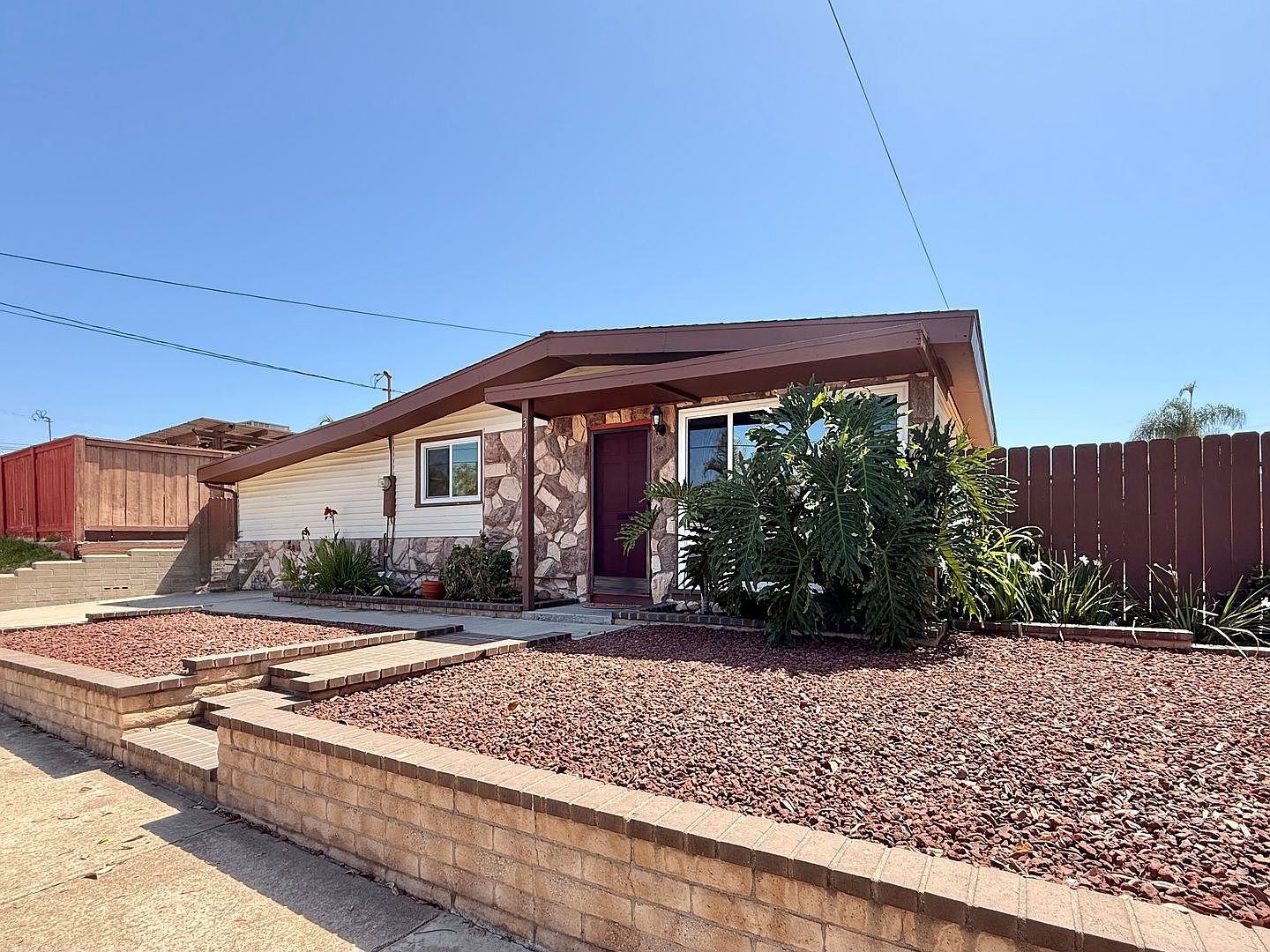 3141 Admiral Ave