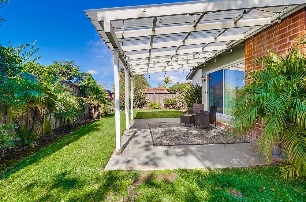 2232 Burgener Blvd photo 4