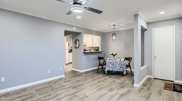 7932 Mission Center Ct photo 2