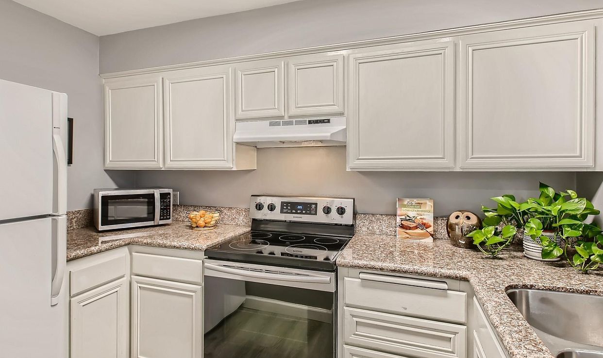 7932 Mission Center Ct photo 4