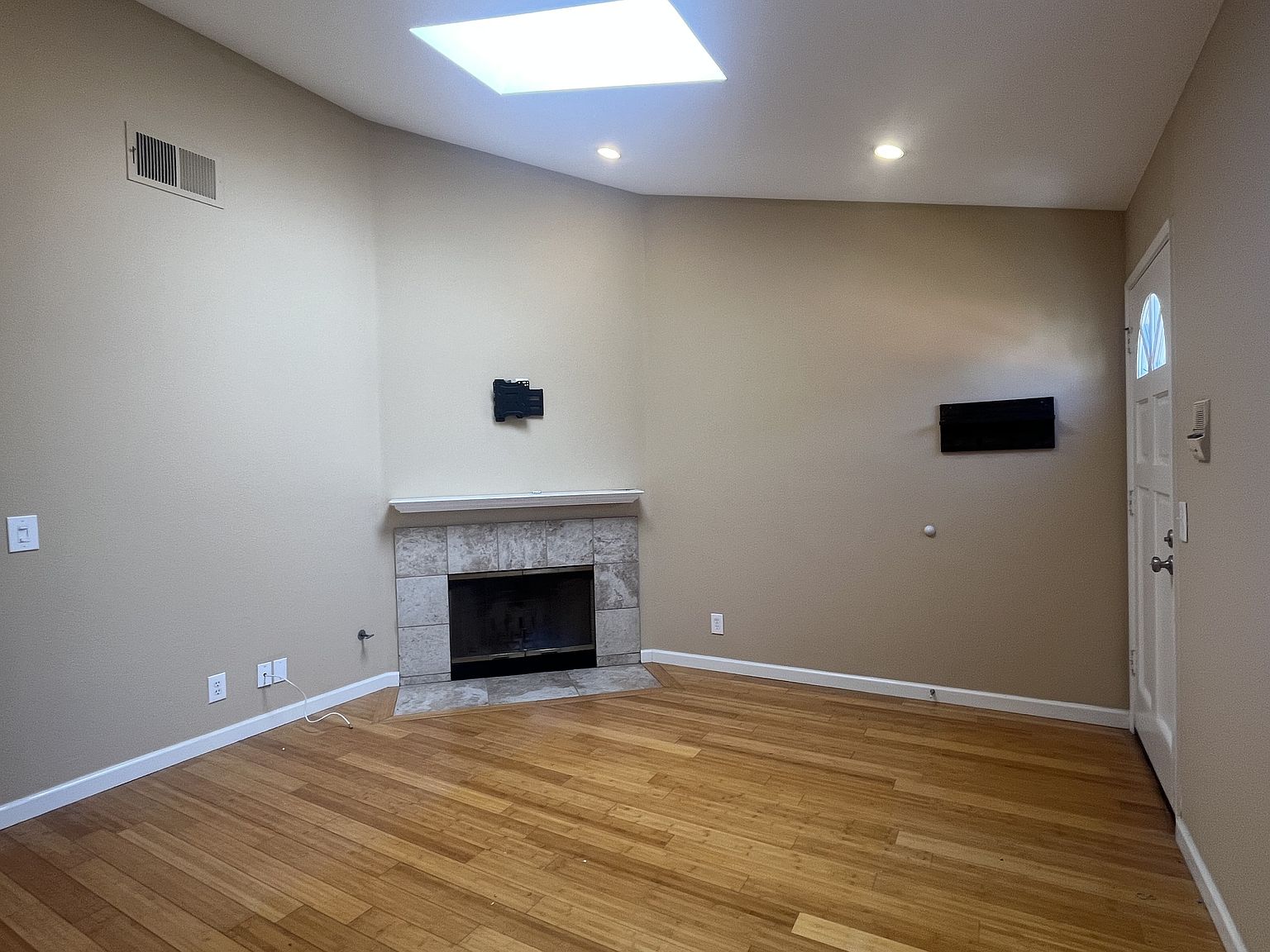 4525 Oregon St photo 2