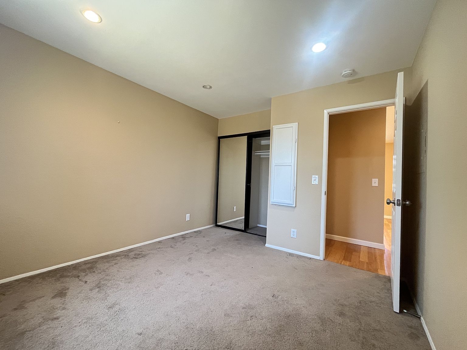 4525 Oregon St photo 3