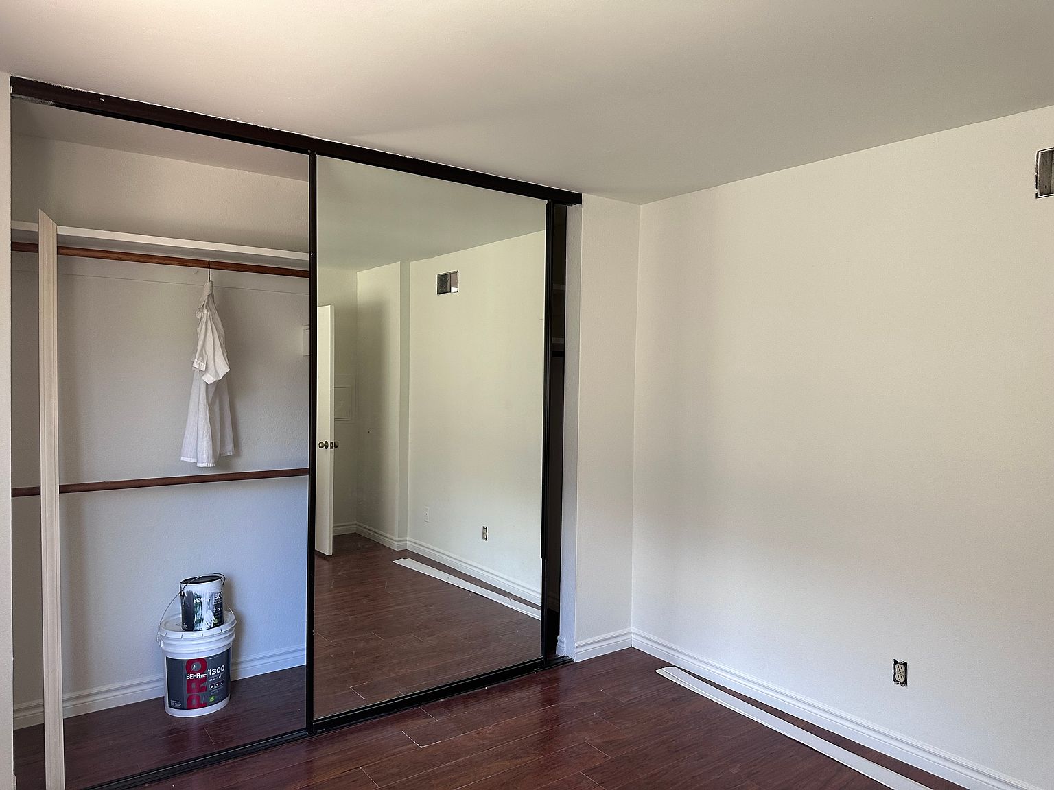 4051 Iowa St photo 2