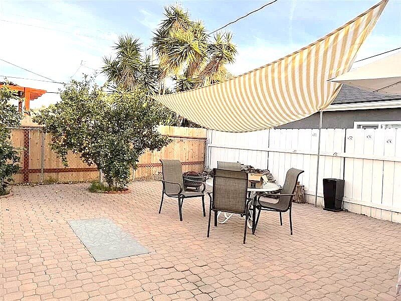 3687 Cherokee Ave photo 5