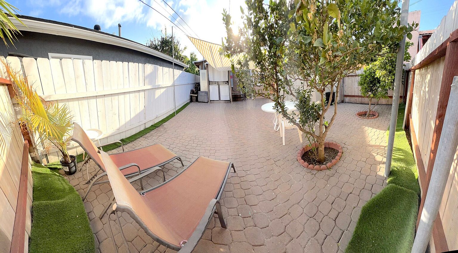 3687 Cherokee Ave photo 2