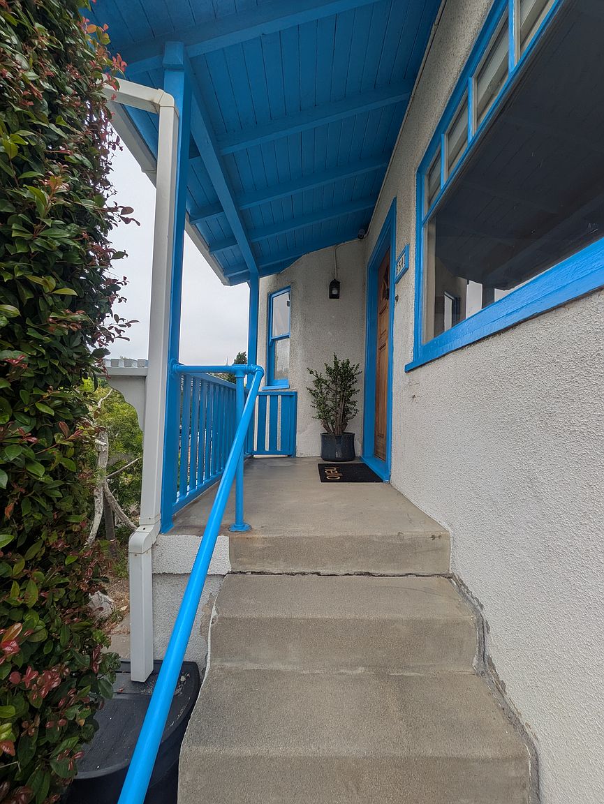 3546 Poe St photo 2