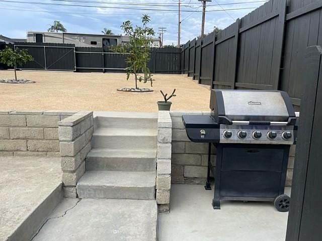3604 Quimby St photo 3