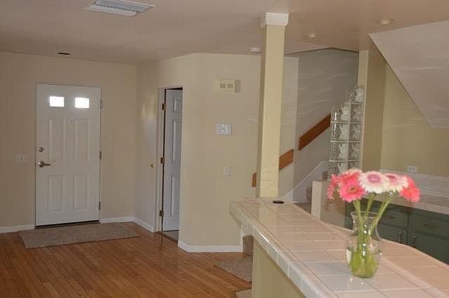 3976 Voltaire St photo 5