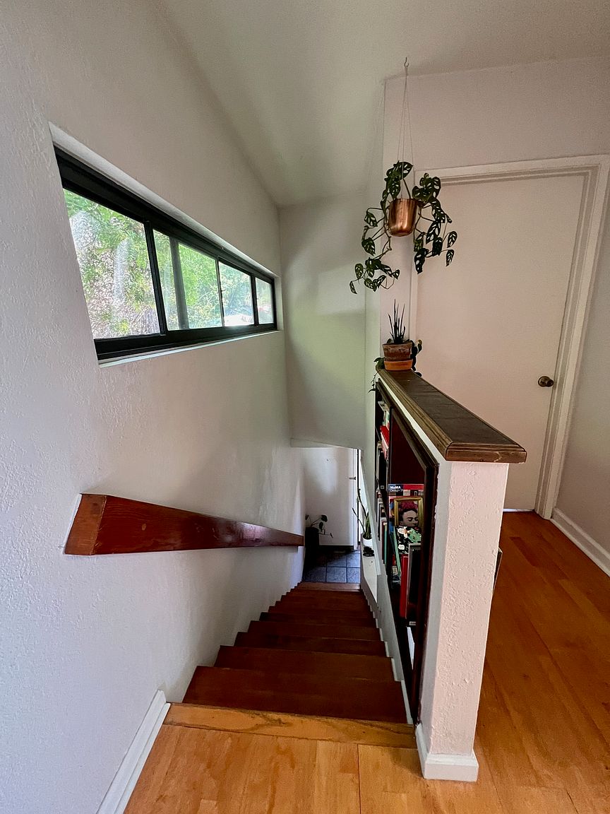 1710 Torrance St photo 5