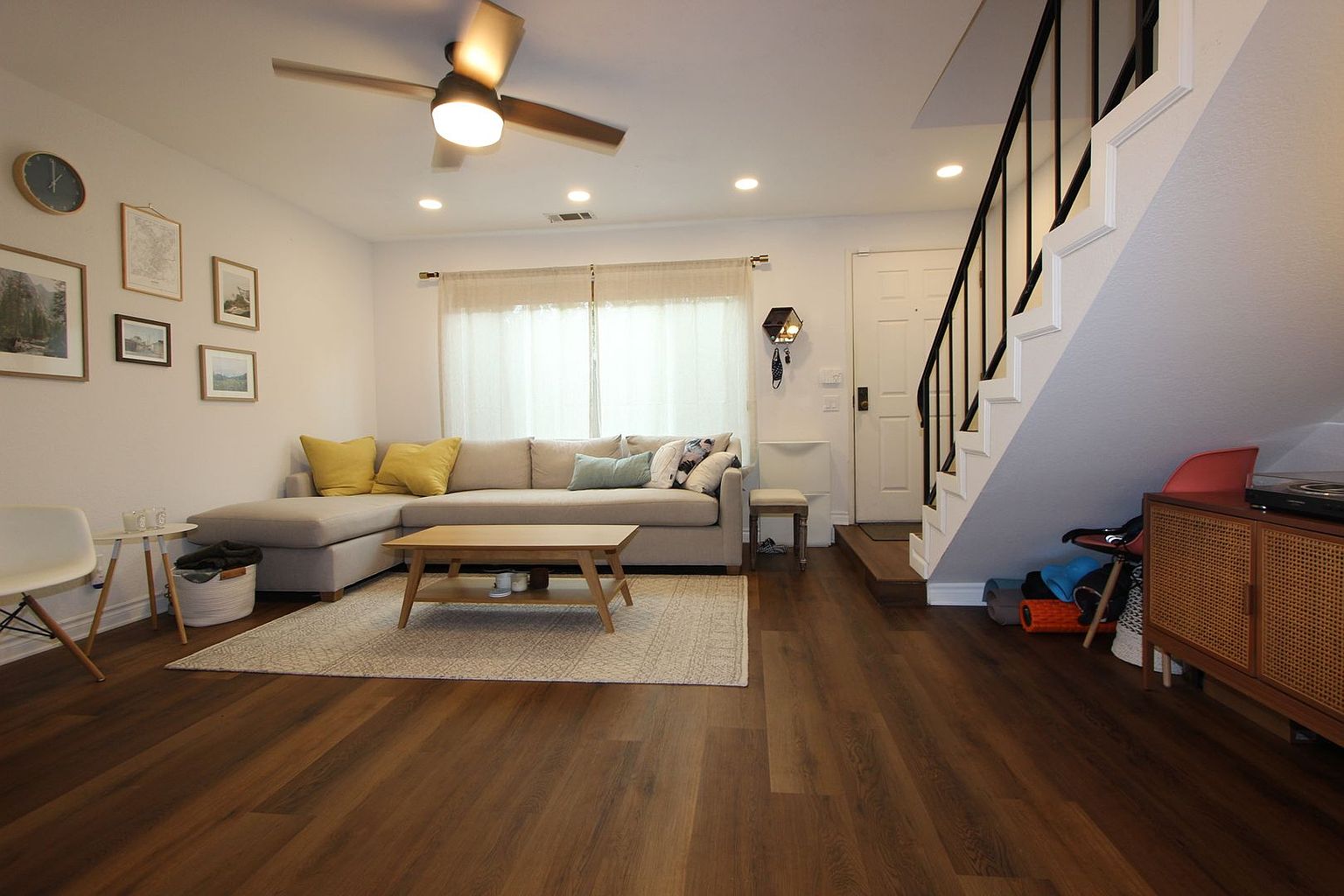 3821 Albatross St photo 5