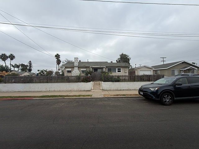 3446 Nile St photo 2